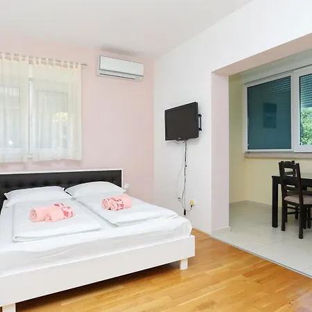 Penzion And With Parking Space - 11623 3*