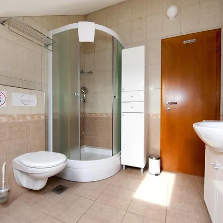 And With Parking Space - 11623 Penzion