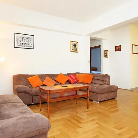 And With Parking Space - 11623 3* 스플리트