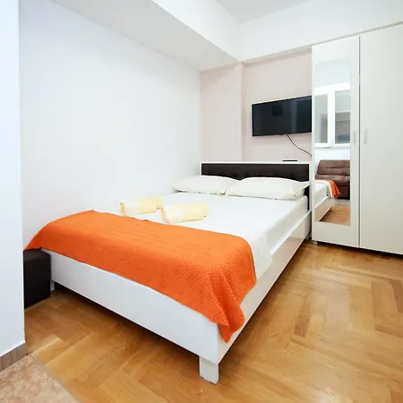 And With Parking Space - 11623 Pensjonat 3*